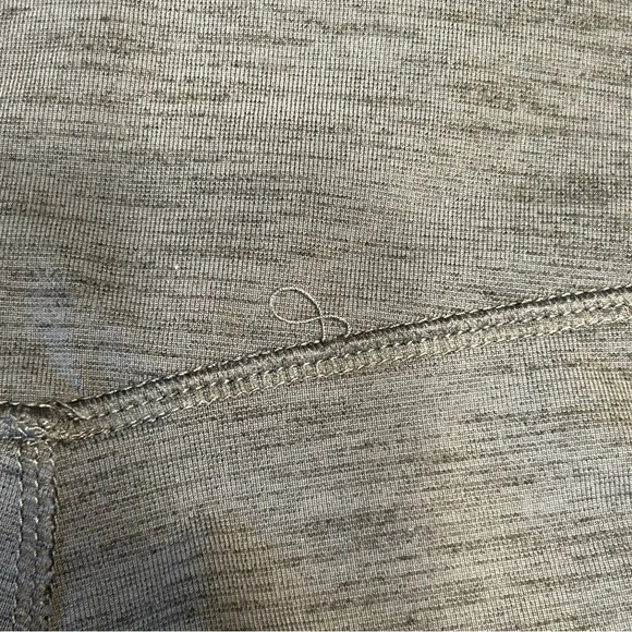 Nike Dri-Fit Leggings Womens Size Med Gray Capri Compression Workout Pan… - Picture 5 of 9